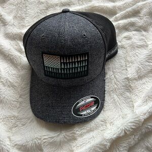 Columbia Dark Gray and Black Men's Hat
